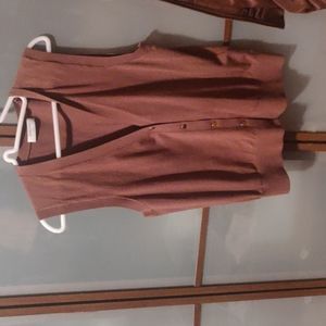 Babaton light weight vest in brown size M
